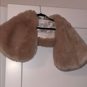 Faux fur shawl - blush / pink